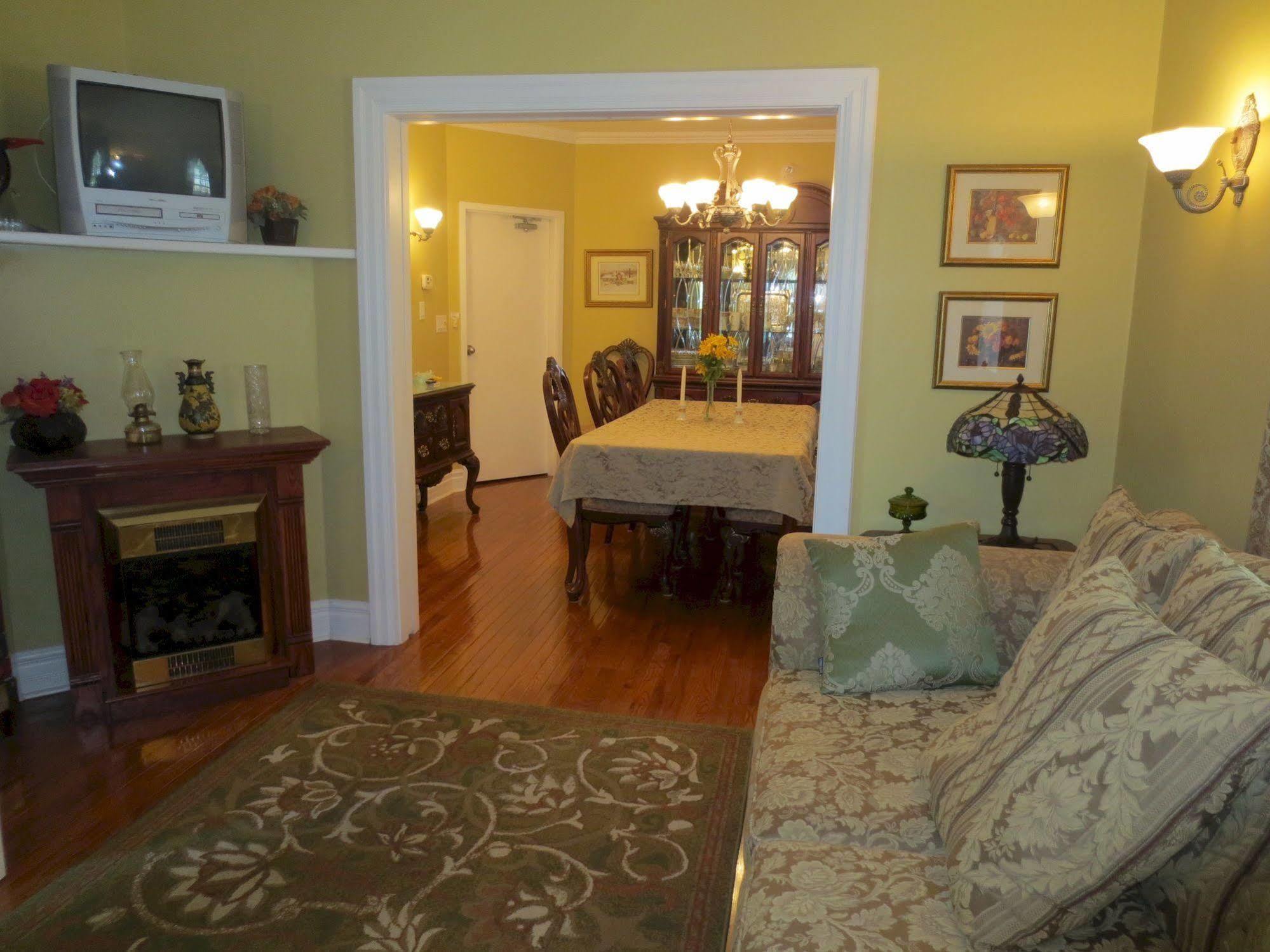 Accommodations Niagara Bed & Breakfast Dış mekan fotoğraf